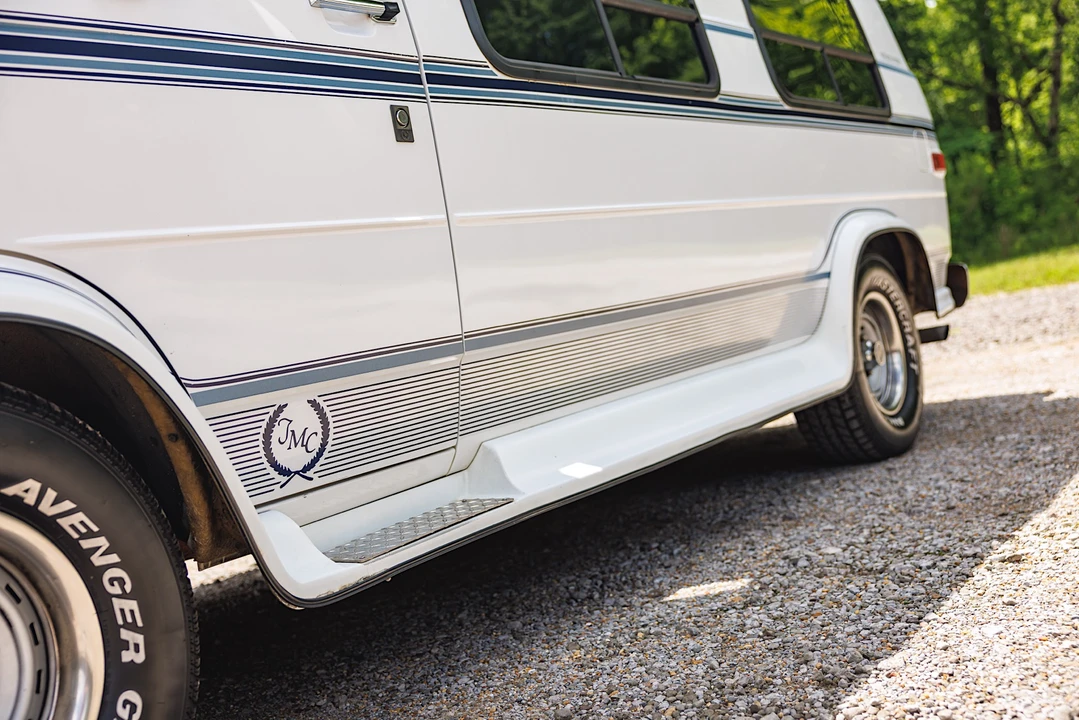 1995 Chevrolet G-Series Van - Image 30 of 31