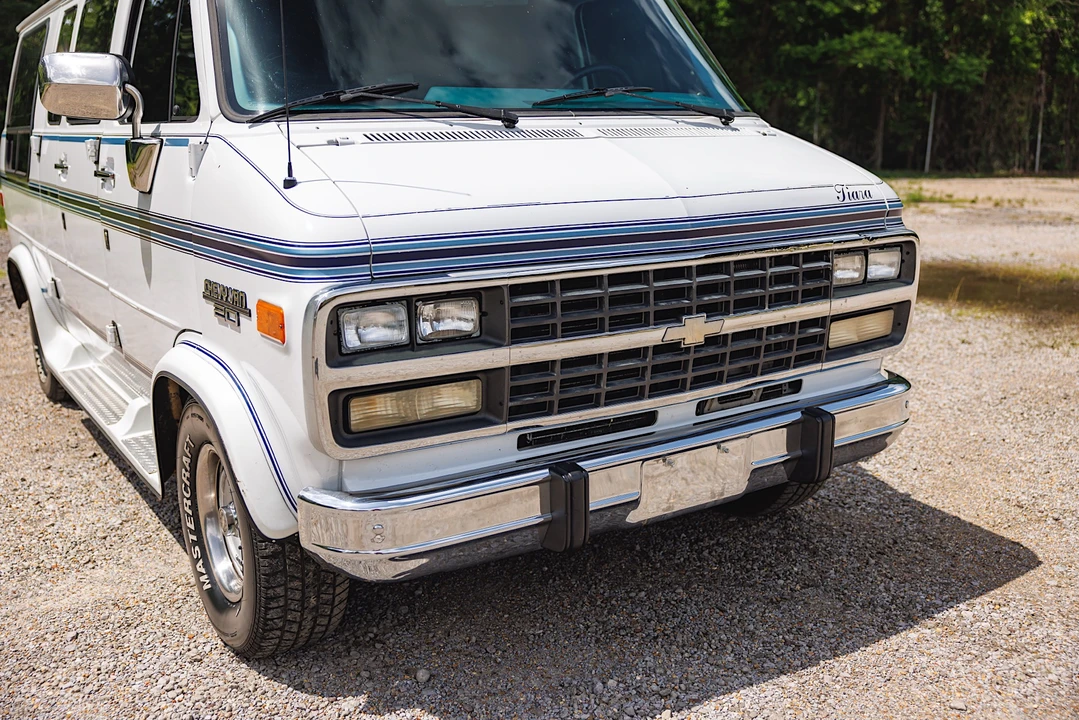 1995 Chevrolet G-Series Van - Image 18 of 31