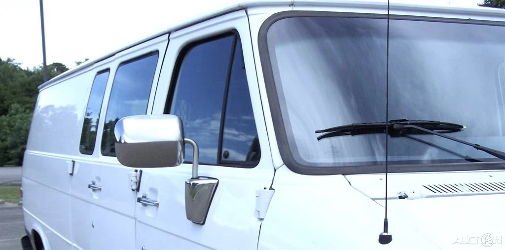 1995 Chevrolet G-Series Van - Image 16 of 21