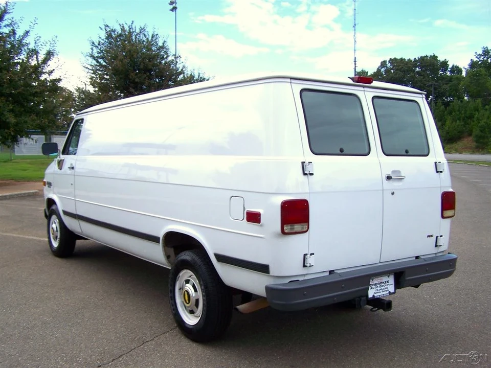 1995 Chevrolet G-Series Van - Image 2 of 21