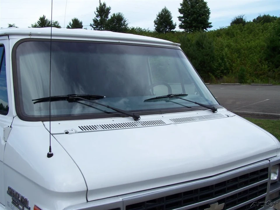 1995 Chevrolet G-Series Van - Image 17 of 21