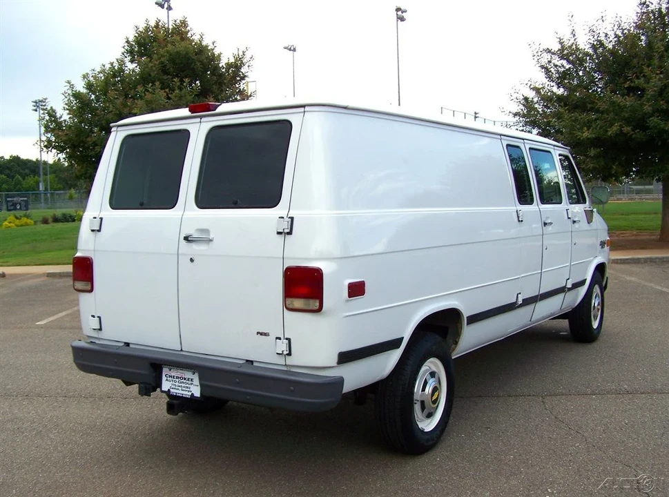 1995 Chevrolet G-Series Van - Image 4 of 21