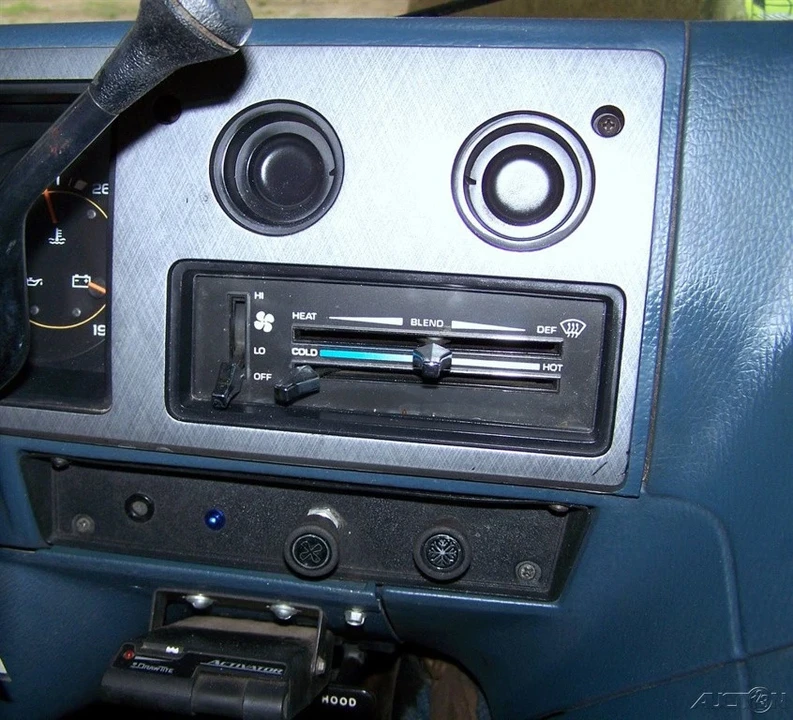 1995 Chevrolet G-Series Van - Image 11 of 21