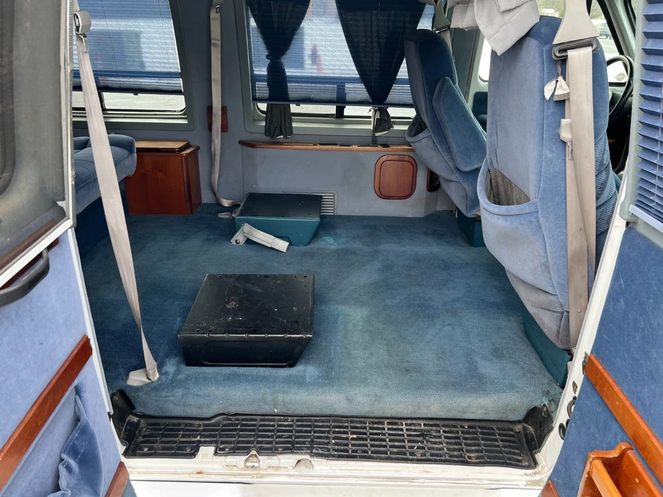 1995 Chevrolet G-Series Van - Image 16 of 21
