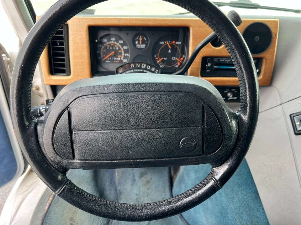 1995 Chevrolet G-Series Van - Image 10 of 21