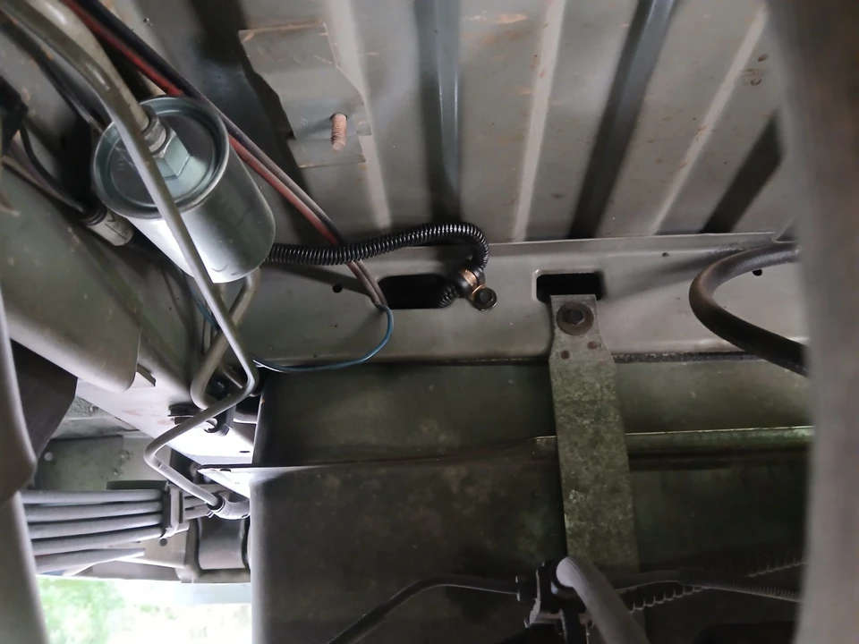 1995 Chevrolet G-Series Van - Image 6 of 21