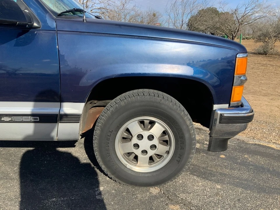 1995 Chevrolet C/K 4th Gen - Image 6 of 10