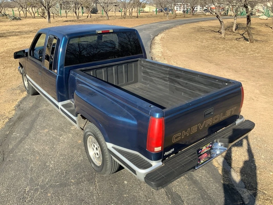 1995 Chevrolet C/K 4th Gen - Image 3 of 31