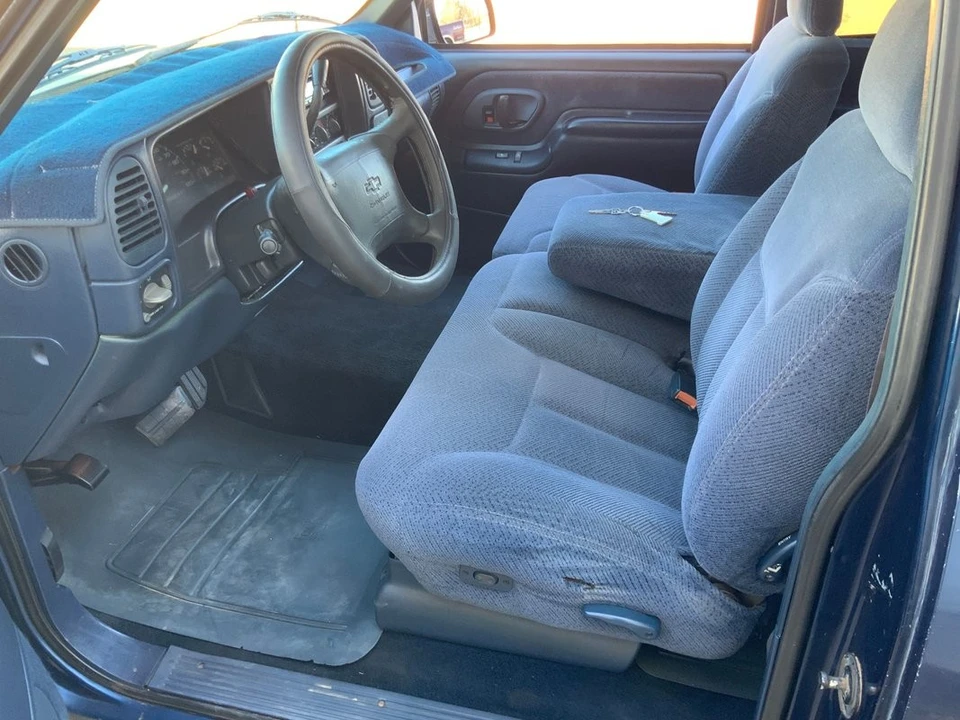 1995 Chevrolet C/K 4th Gen - Image 2 of 31