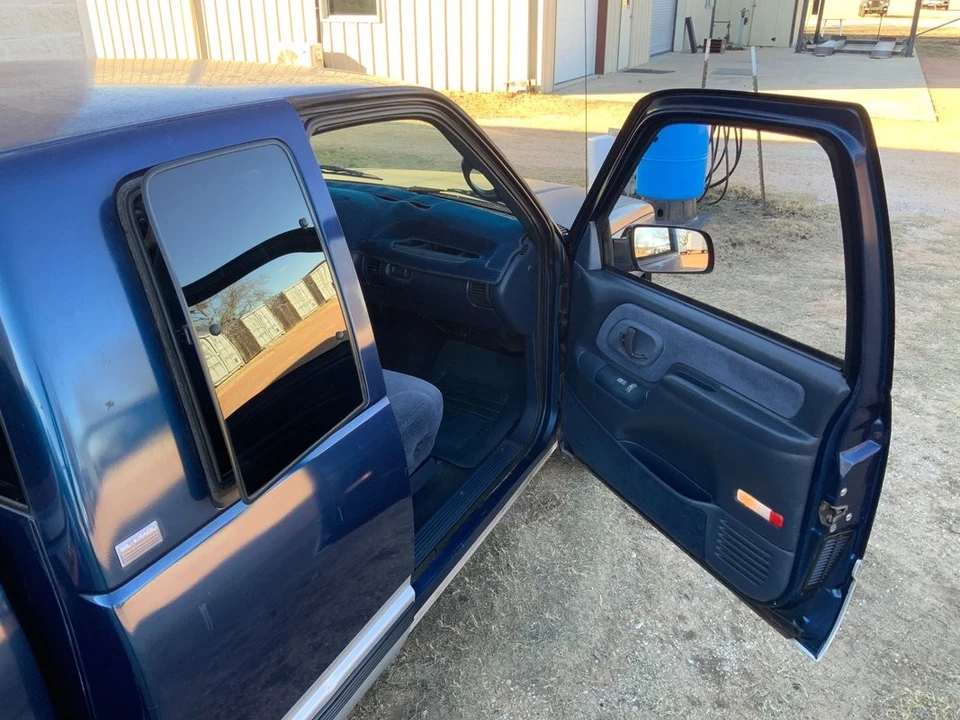 1995 Chevrolet C/K 4th Gen - Image 26 of 31