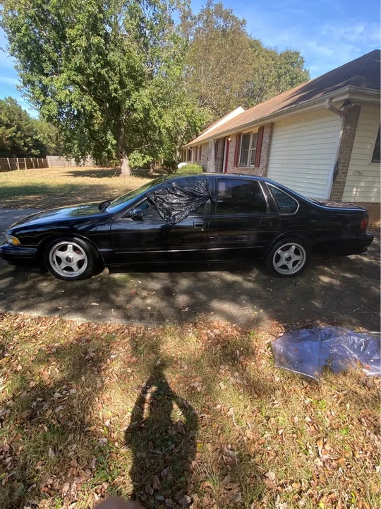 1995 Chevrolet Impala 7th Gen - Image 5 of 13