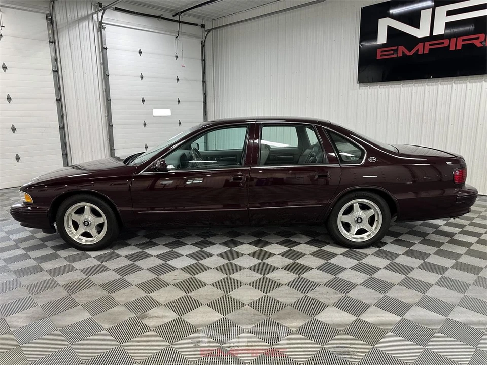 1995 Chevrolet Impala 7th Gen - Image 2 of 31