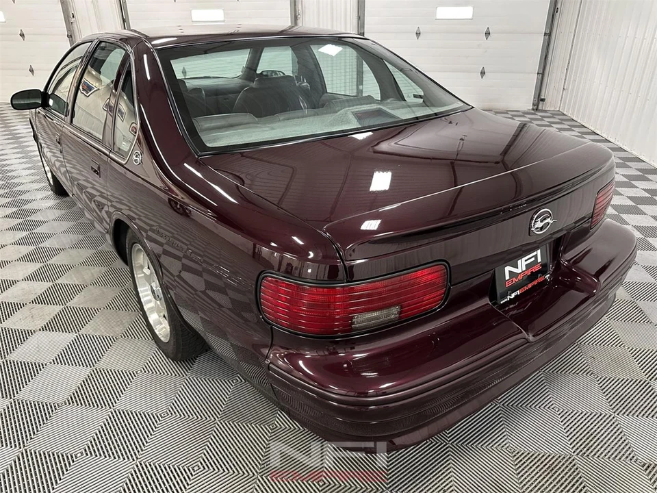 1995 Chevrolet Impala 7th Gen - Image 8 of 31