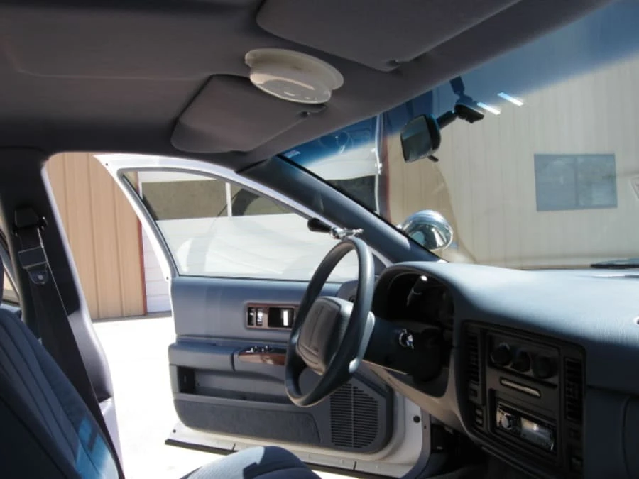 1995 Chevrolet Impala 7th Gen - Image 5 of 8