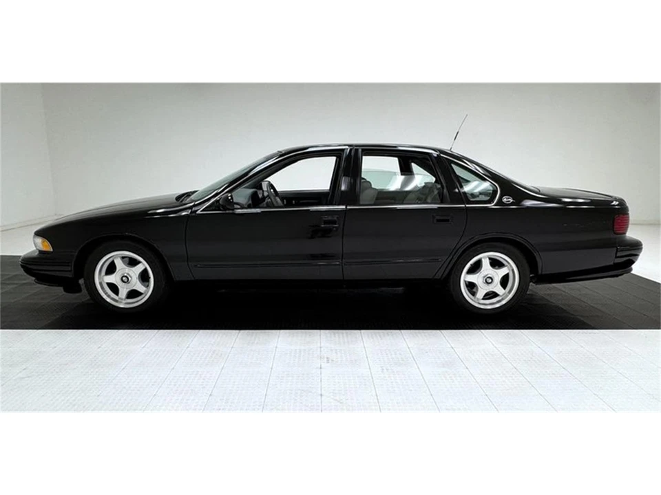 1995 Chevrolet Impala 7th Gen - Image 2 of 31