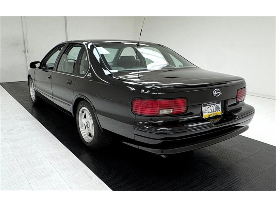 1995 Chevrolet Impala 7th Gen - Image 3 of 31