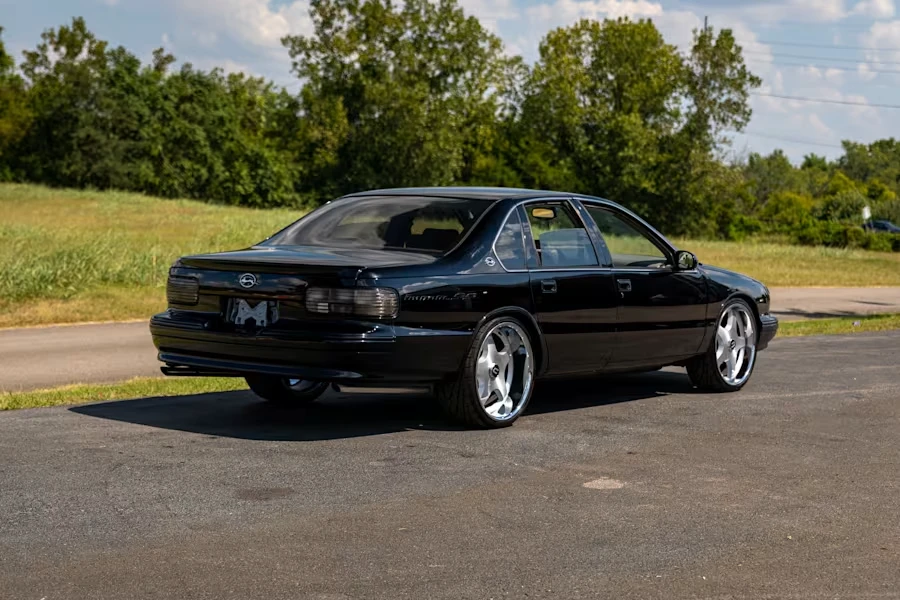 1995 Chevrolet Impala 7th Gen - Image 3 of 28