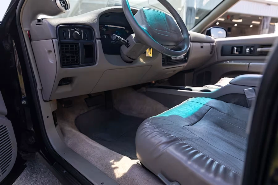 1995 Chevrolet Impala 7th Gen - Image 23 of 28