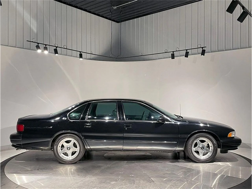 1995 Chevrolet Impala 7th Gen - Image 4 of 31