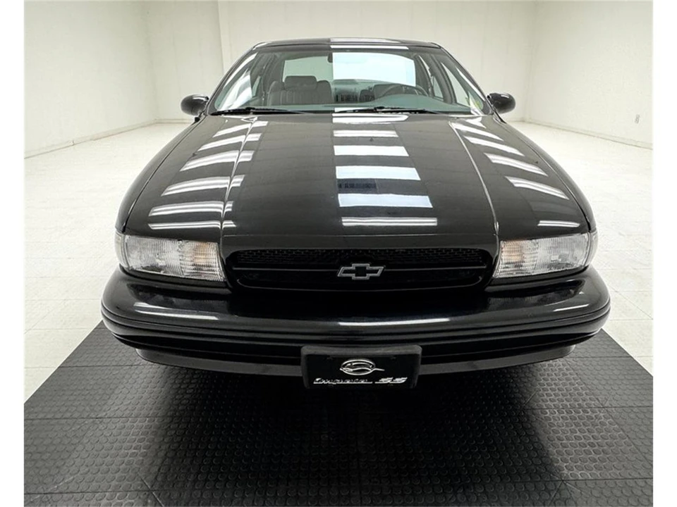 1995 Chevrolet Impala 7th Gen - Image 8 of 31