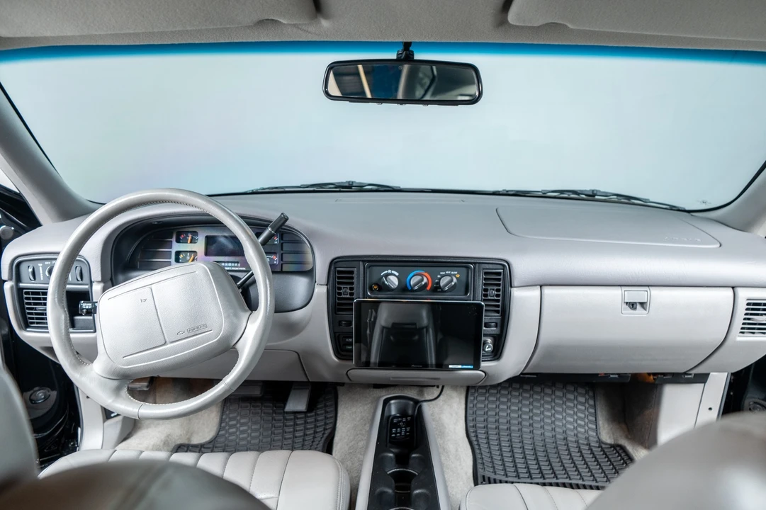 1995 Chevrolet Impala 8th Gen - Image 9 of 21