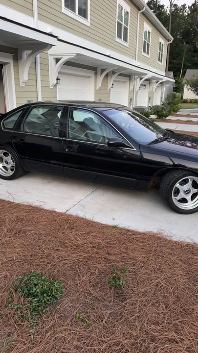 1995 Chevrolet Impala 7th Gen - Image 4 of 7