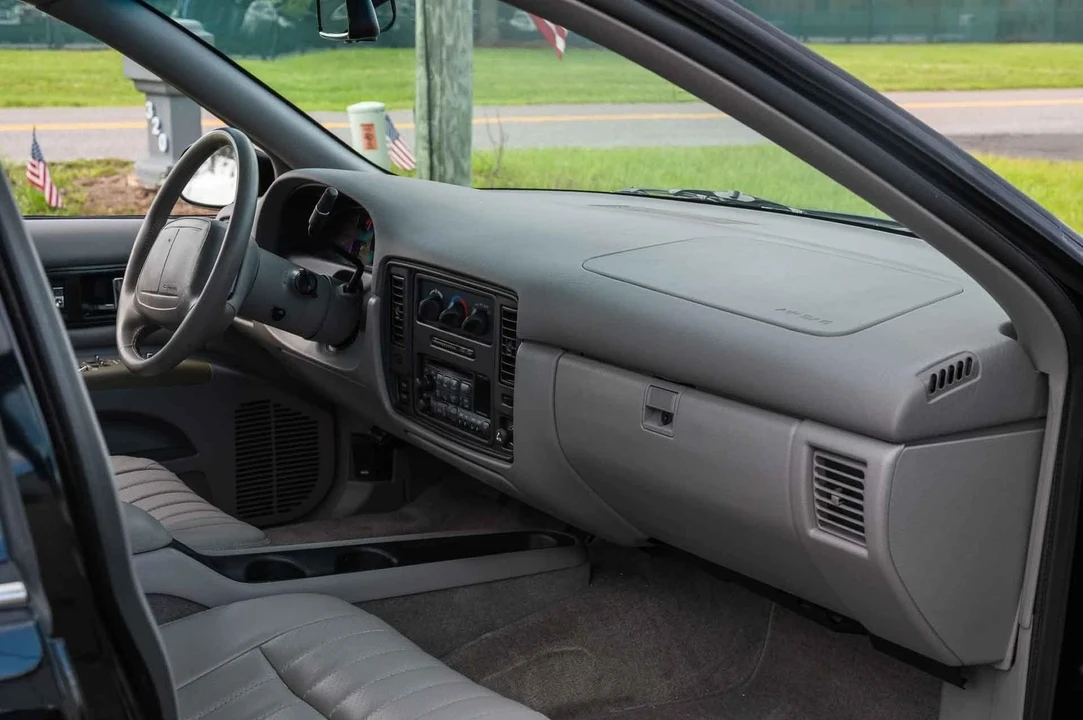 1995 Chevrolet Impala 8th Gen - Image 12 of 21