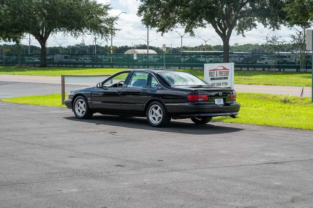 1995 Chevrolet Impala 8th Gen - Image 4 of 21