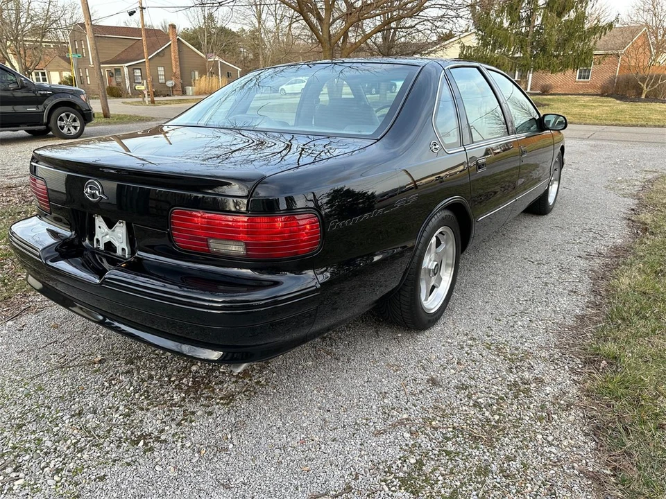 1995 Chevrolet Impala 7th Gen - Image 3 of 31