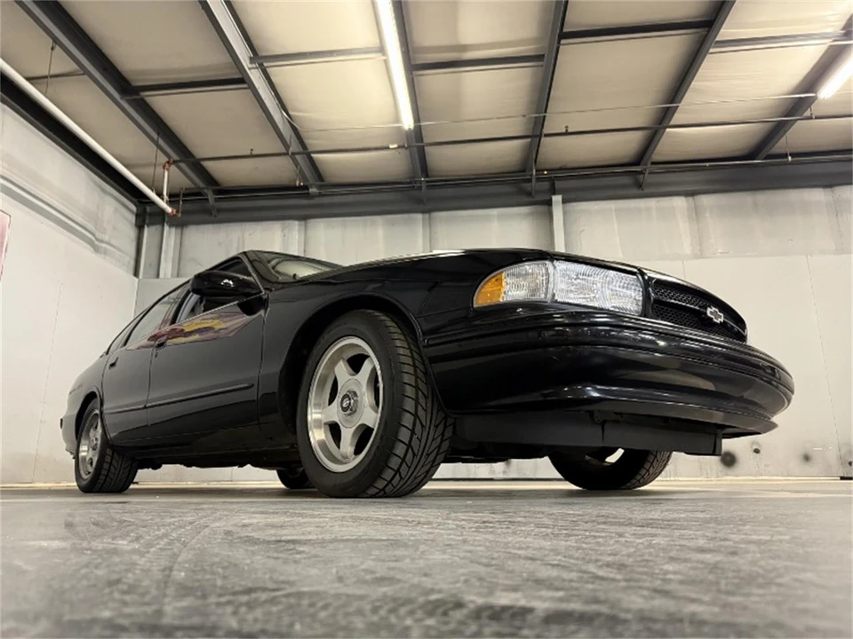1995 Chevrolet Impala 7th Gen - Image 11 of 31