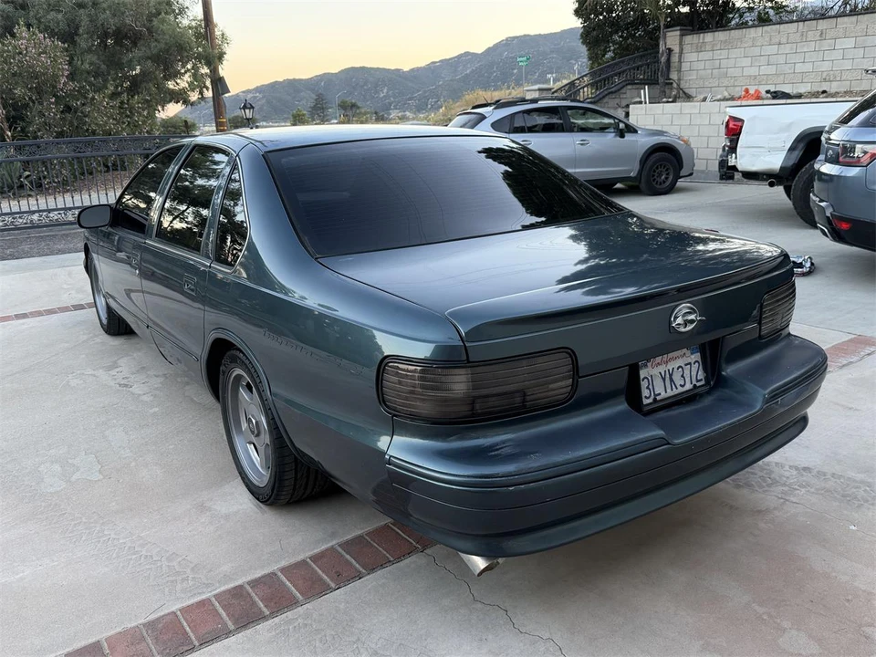 1995 Chevrolet Impala 7th Gen - Image 5 of 13