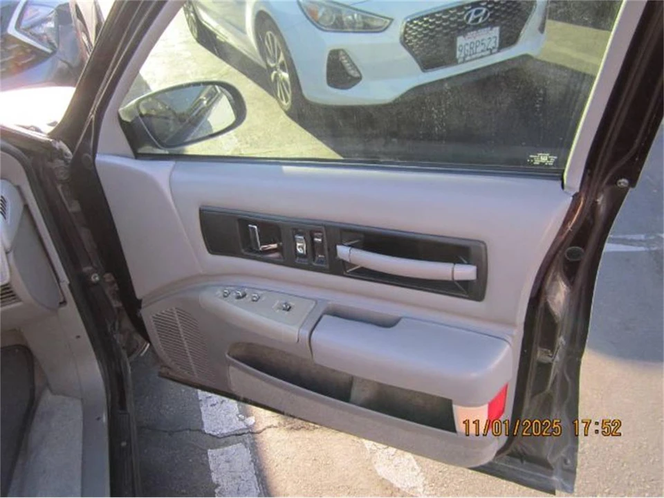 1995 Chevrolet Impala 7th Gen - Image 14 of 20