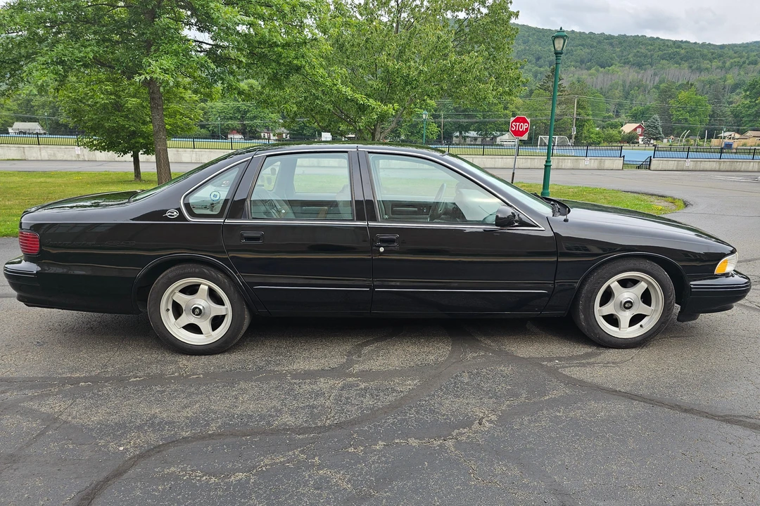 1995 Chevrolet Impala 8th Gen - Image 3 of 31