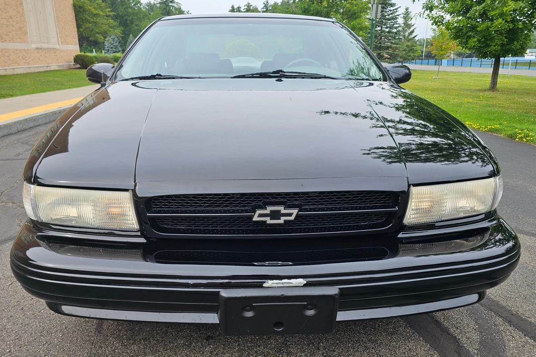 1995 Chevrolet Impala 8th Gen - Image 2 of 31