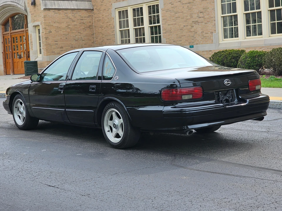 1995 Chevrolet Impala 8th Gen - Image 22 of 31