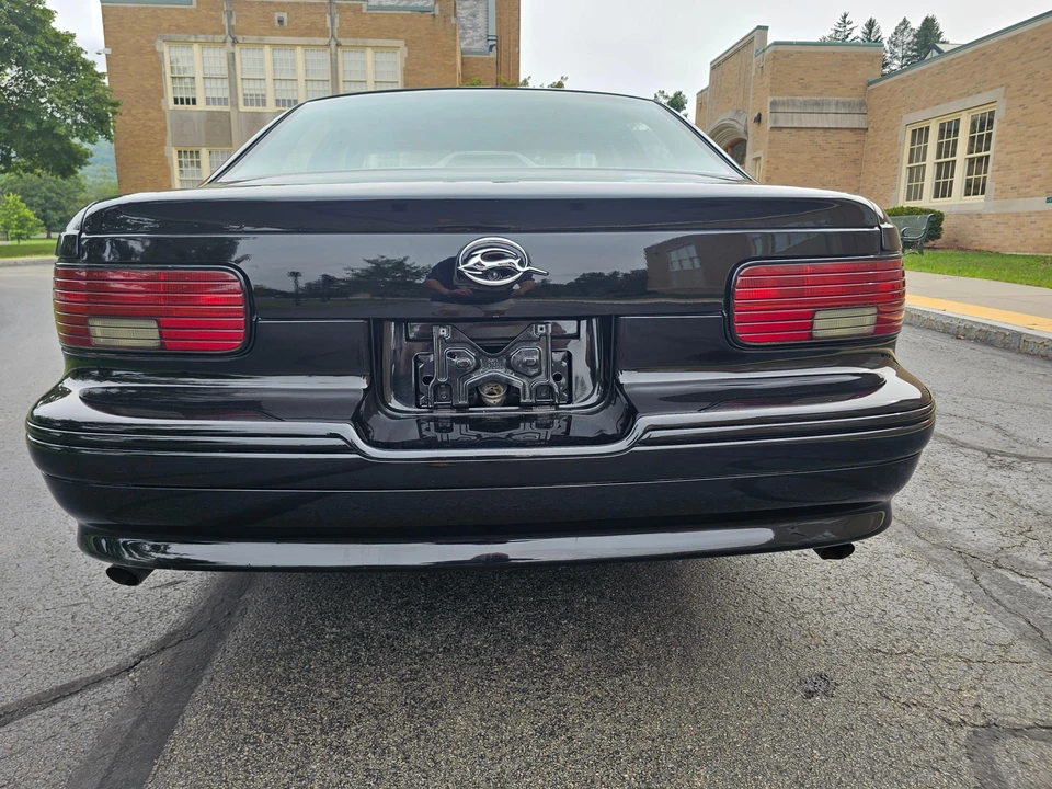 1995 Chevrolet Impala 8th Gen - Image 27 of 31