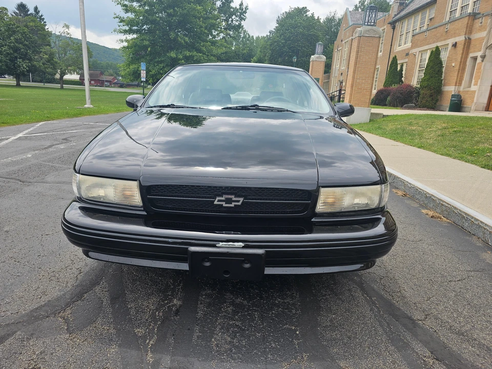 1995 Chevrolet Impala 8th Gen - Image 6 of 31