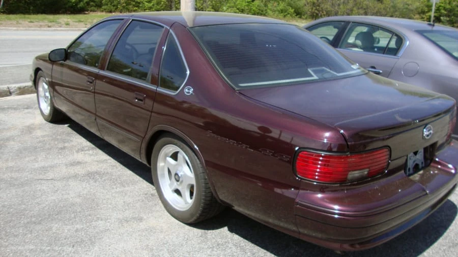 1995 Chevrolet Impala 7th Gen - Image 2 of 3