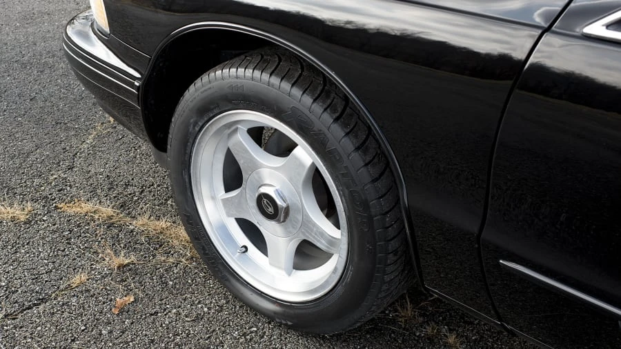 1995 Chevrolet Impala 7th Gen - Image 8 of 12