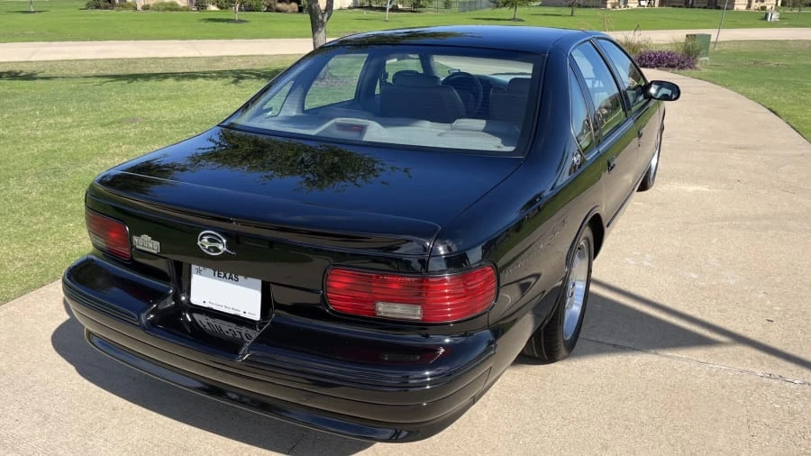 1995 Chevrolet Impala 7th Gen - Image 2 of 14