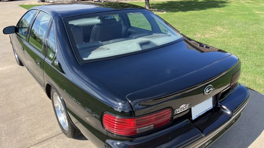 1995 Chevrolet Impala 7th Gen - Image 12 of 14