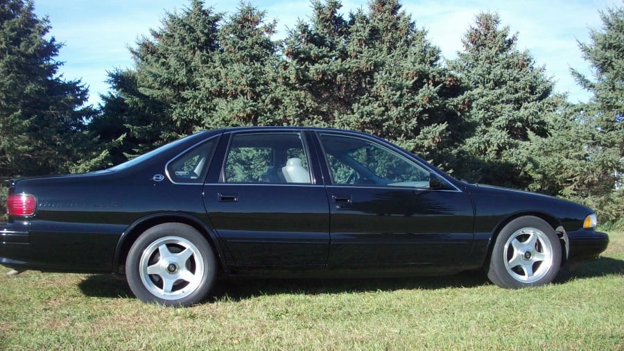 1995 Chevrolet Impala 7th Gen - Image 2 of 8