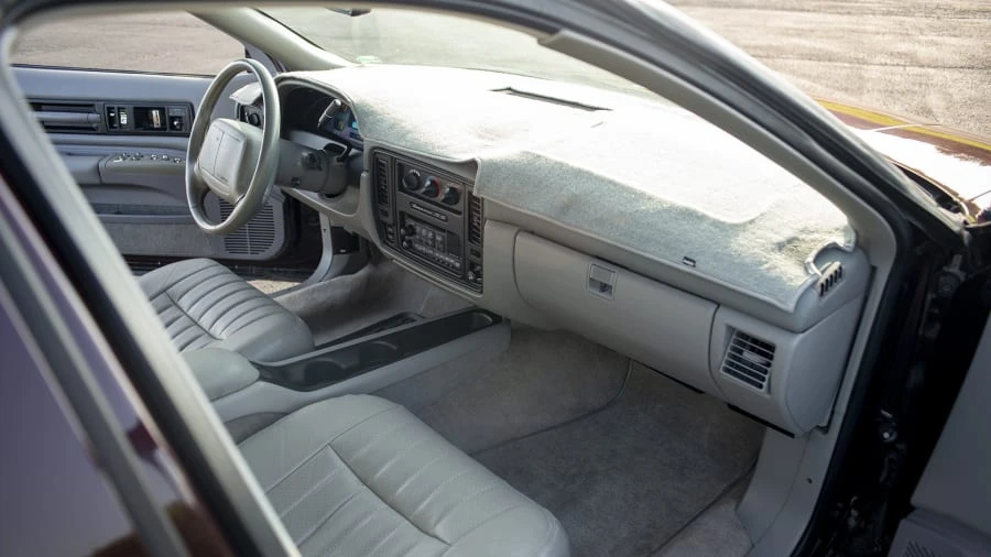 1995 Chevrolet Impala 7th Gen - Image 10 of 13