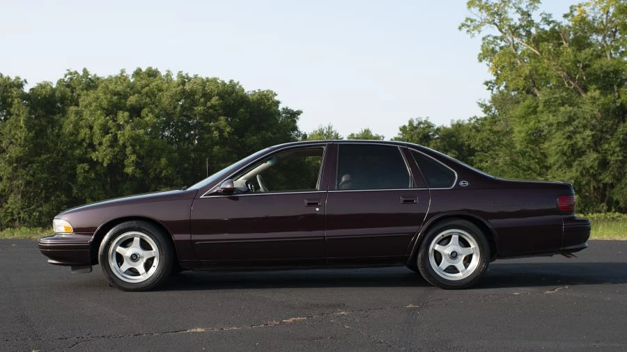 1995 Chevrolet Impala 7th Gen - Image 2 of 13