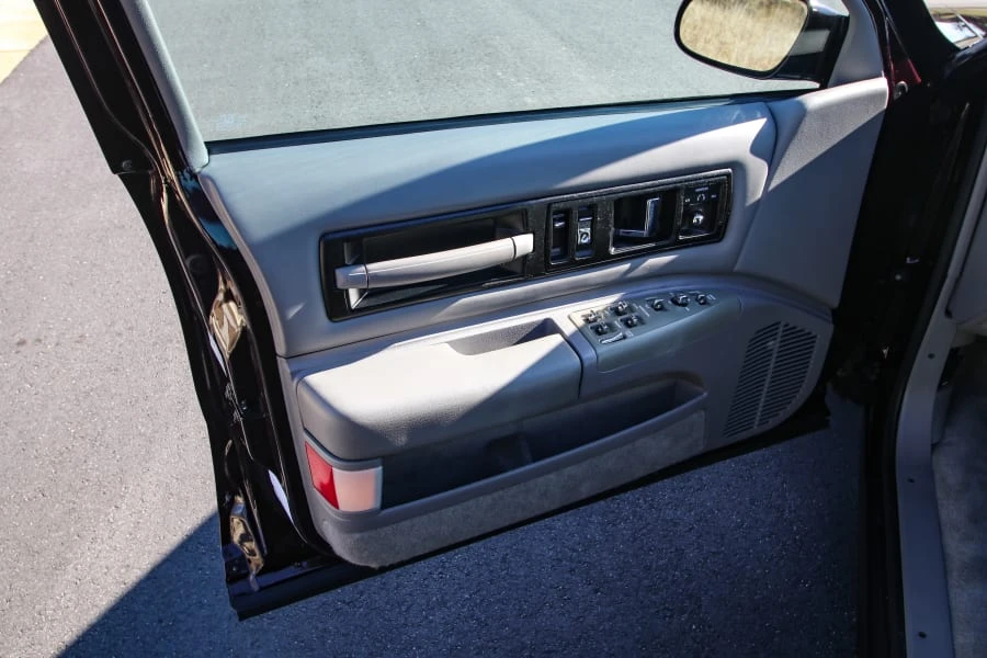 1995 Chevrolet Impala 7th Gen - Image 13 of 31