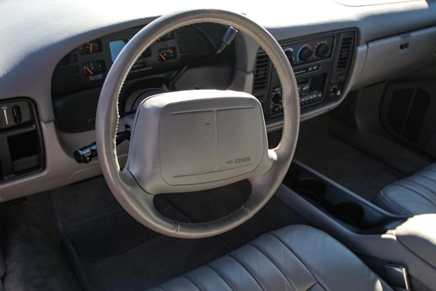 1995 Chevrolet Impala 7th Gen - Image 16 of 31