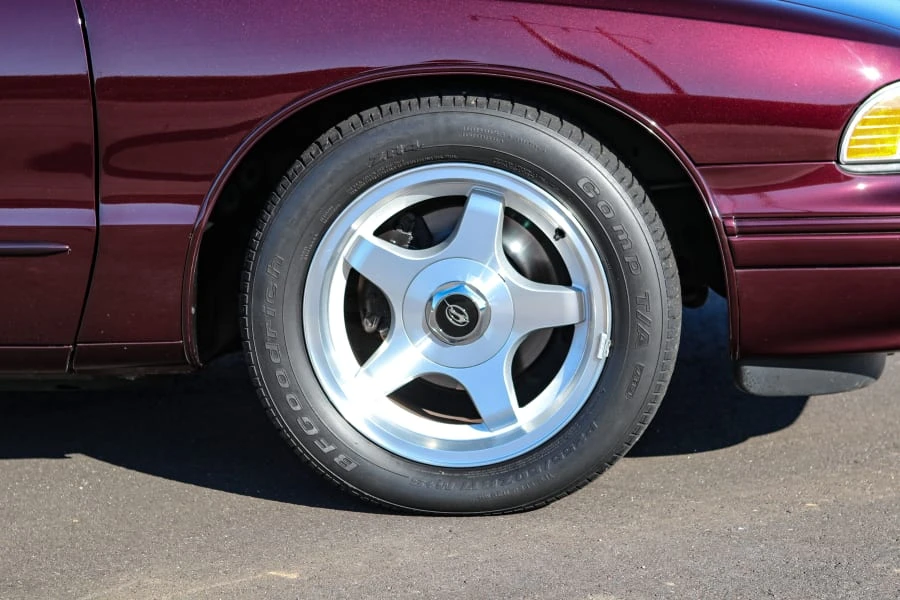 1995 Chevrolet Impala 7th Gen - Image 29 of 31