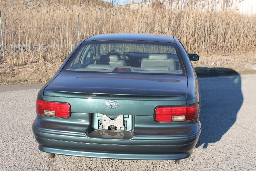 1995 Chevrolet Impala 7th Gen - Image 3 of 9