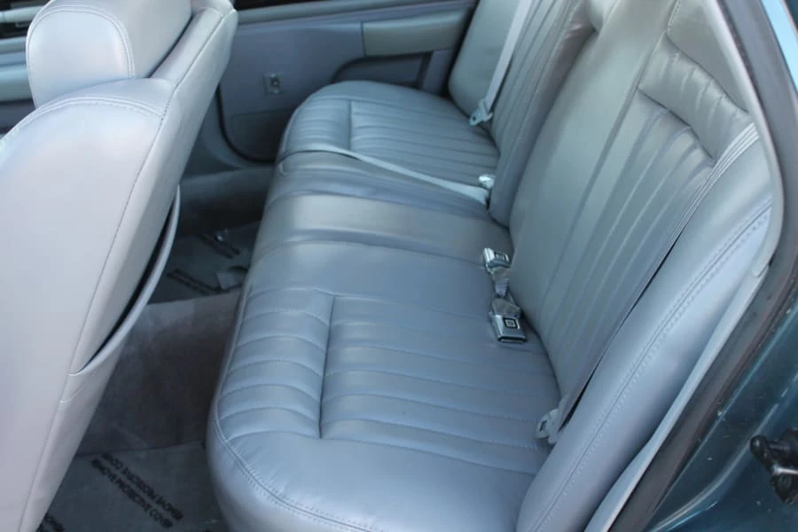 1995 Chevrolet Impala 7th Gen - Image 5 of 9