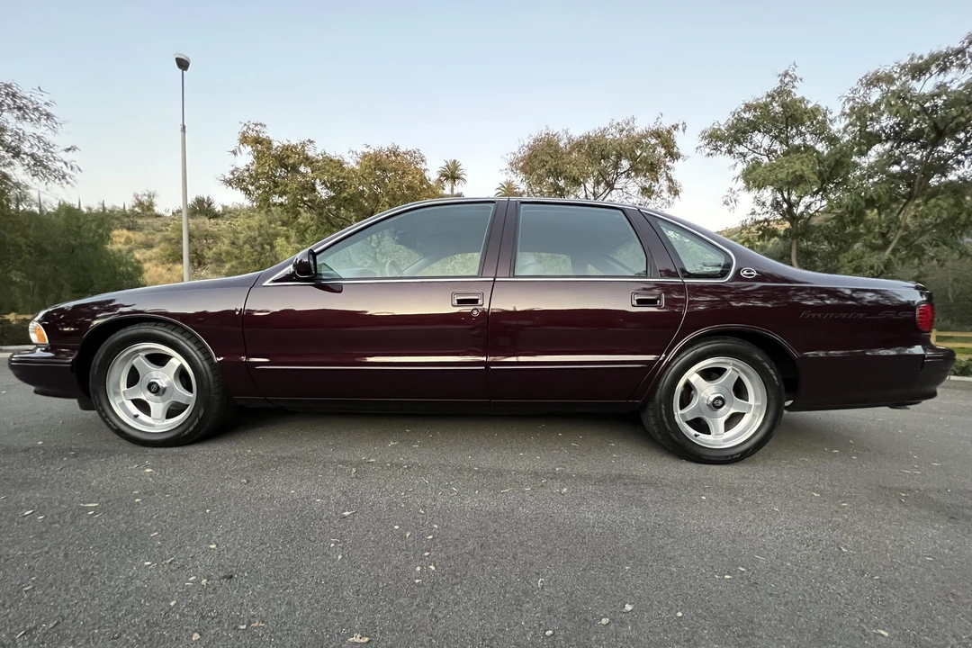1995 Chevrolet Impala 7th Gen - Image 3 of 31
